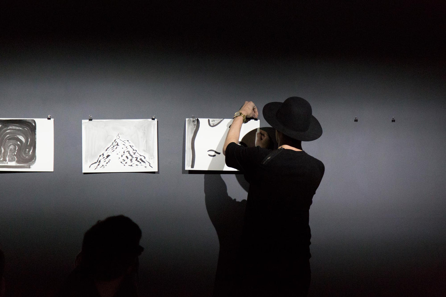 A Ghost Eats Mud On The Mountain